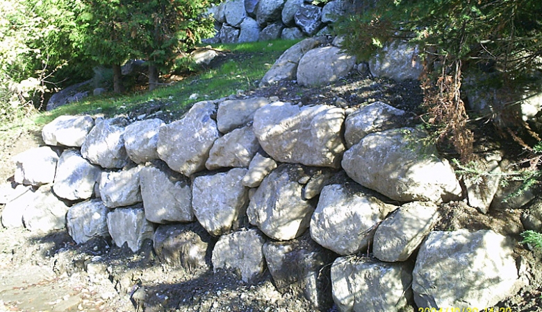 Excavation P.Bastien & Fils Inc. - Murs de pierres en roches